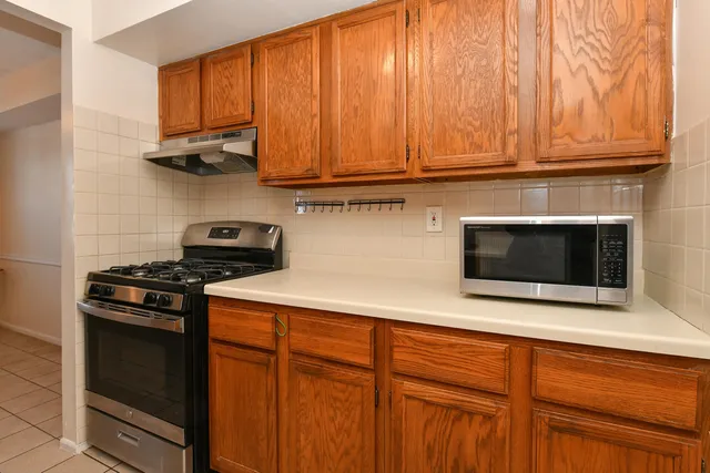 $2,500 | 290 Alpine Way, Unit A, Woodbridge, NJ 07095