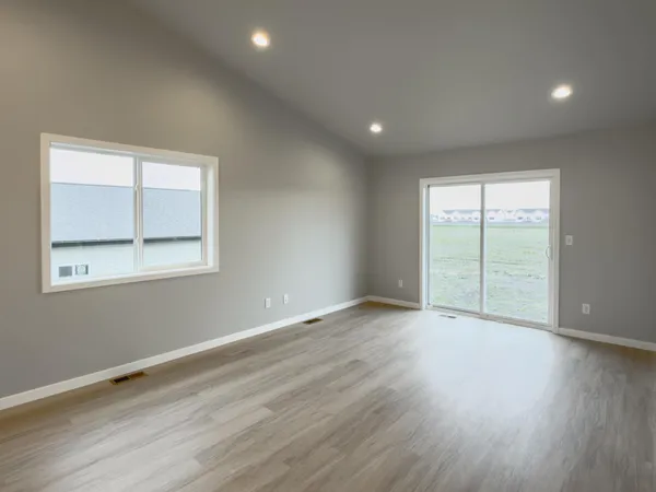 $292,900 | 1896 19th Avenue, Wahpeton, ND 58075