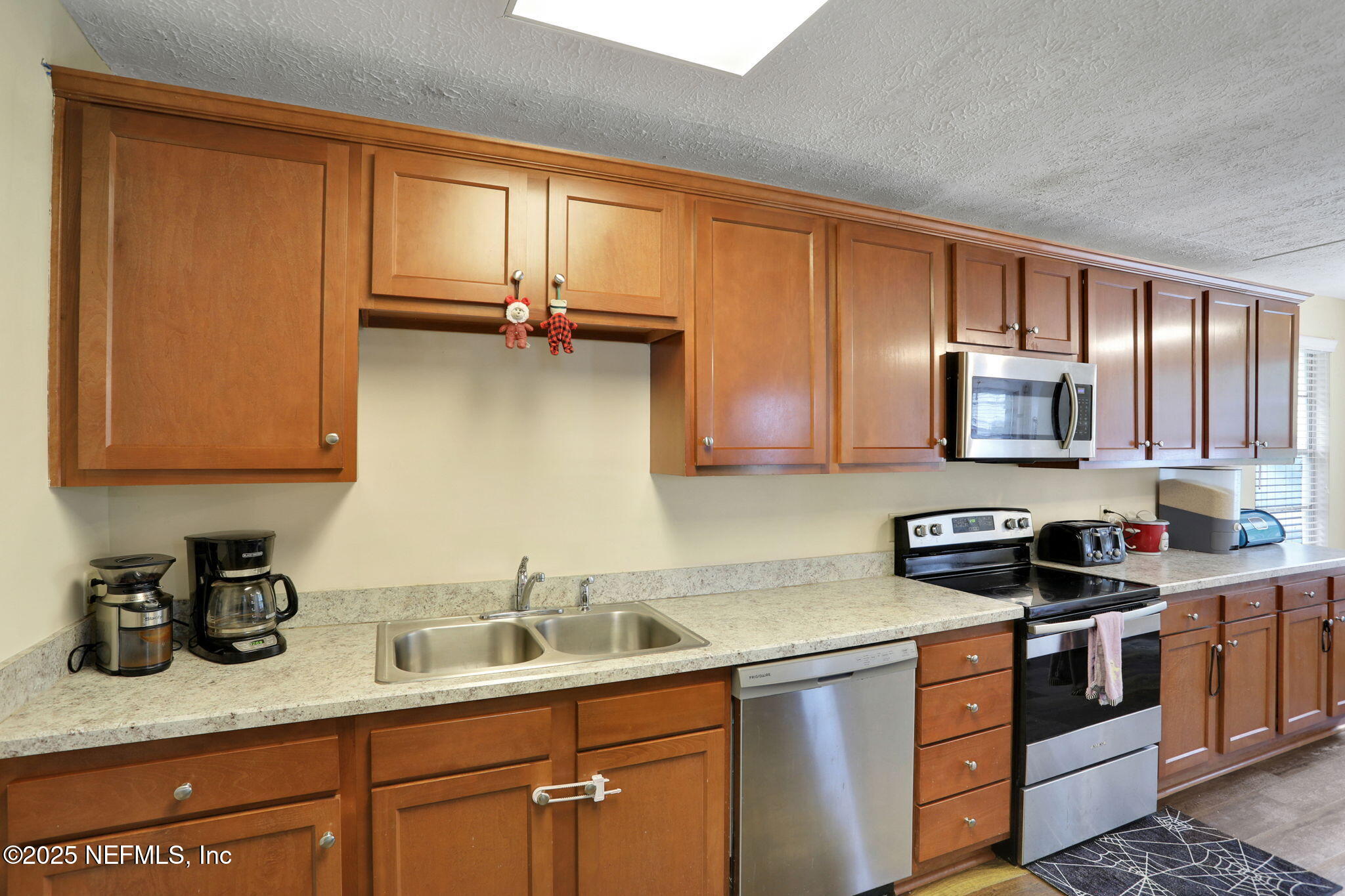 3757 Lilly Road North Jacksonville, FL 32207 - Photo 15 of 33 14 Kitchen