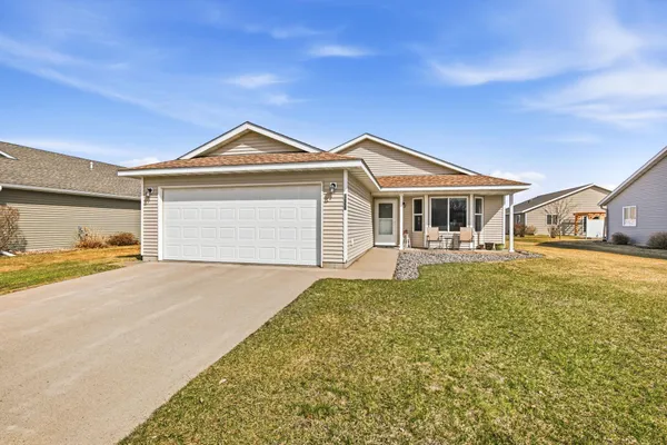 $279,900 | 6737 22nd St N Loop, St. Cloud, MN 56303