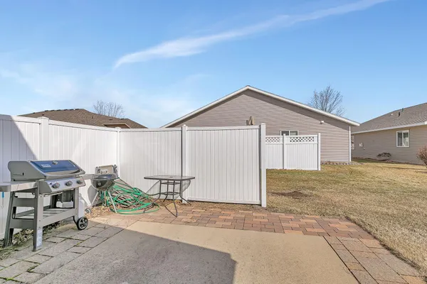 $279,900 | 6737 22nd St N Loop, St. Cloud, MN 56303