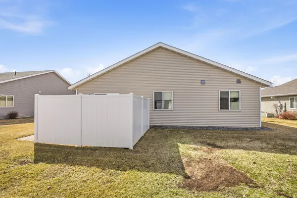 $279,900 | 6737 22nd St N Loop, St. Cloud, MN 56303