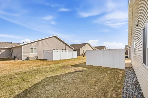 $279,900 | 6737 22nd St N Loop, St. Cloud, MN 56303