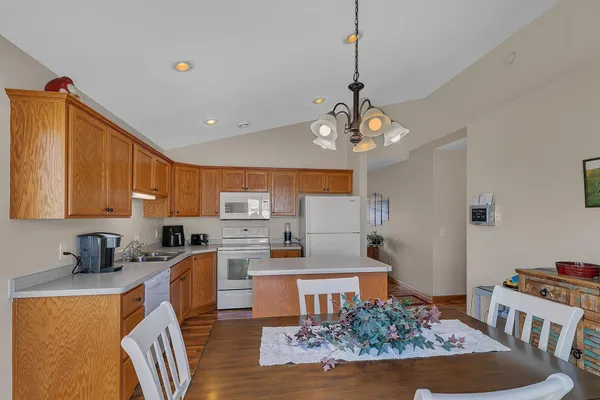 $279,900 | 6737 22nd St N Loop, St. Cloud, MN 56303