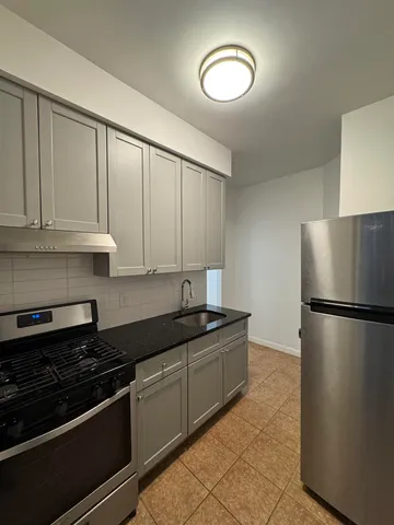 $1,600 | 55 Corbin Avenue, Unit 5, Jersey City, NJ 07306