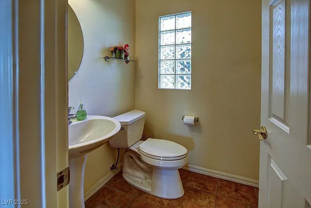 $2,700 | 4710 Fiore Bella Boulevard, Las Vegas, NV 89135