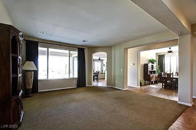 $2,700 | 4710 Fiore Bella Boulevard, Las Vegas, NV 89135