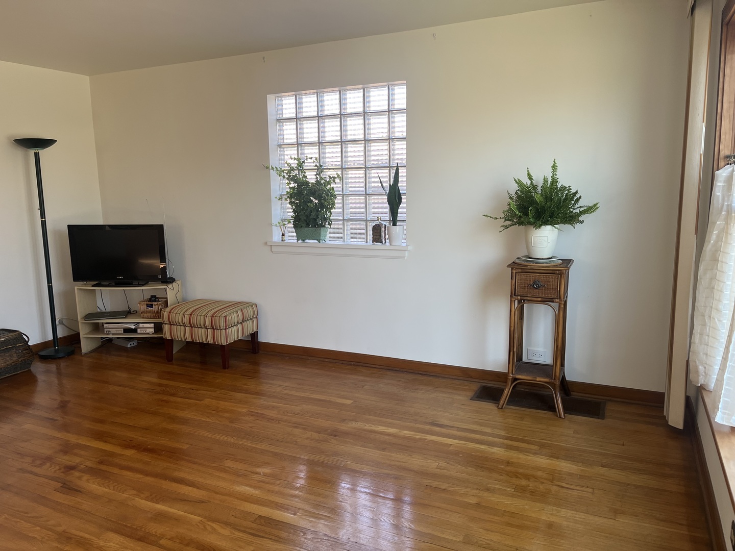 2306 12th Avenue North Riverside, IL 60546 - Photo 3 of 25