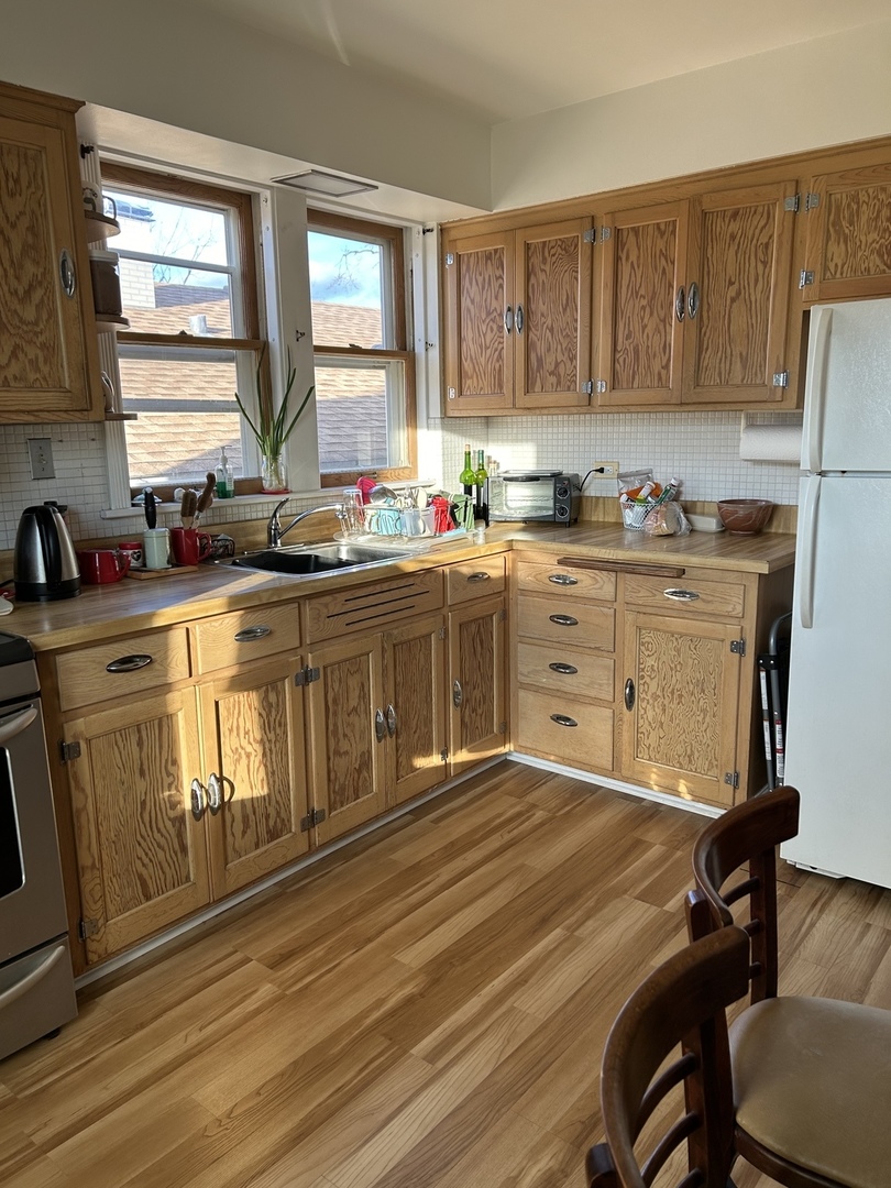 2306 12th Avenue North Riverside, IL 60546 - Photo 8 of 25