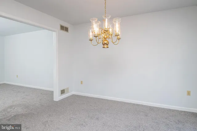 $2,600 | 1957 Lincoln Avenue, Wyomissing, PA 19610