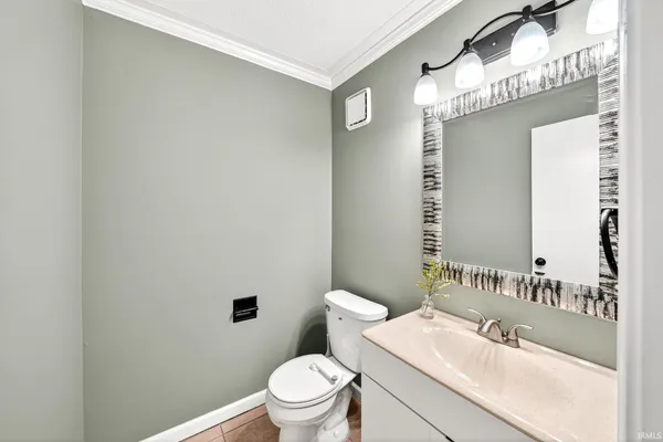 $340,000 | 50976 Pine Ridge Drive, Granger, IN 46530