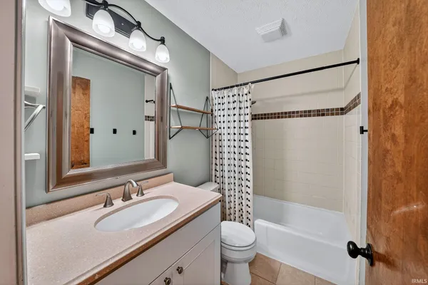 $340,000 | 50976 Pine Ridge Drive, Granger, IN 46530