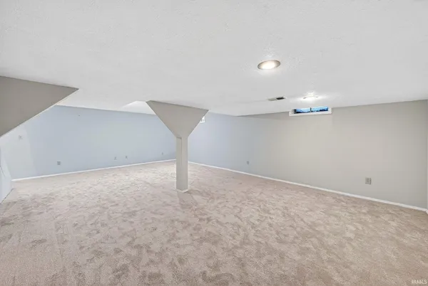 $340,000 | 50976 Pine Ridge Drive, Granger, IN 46530
