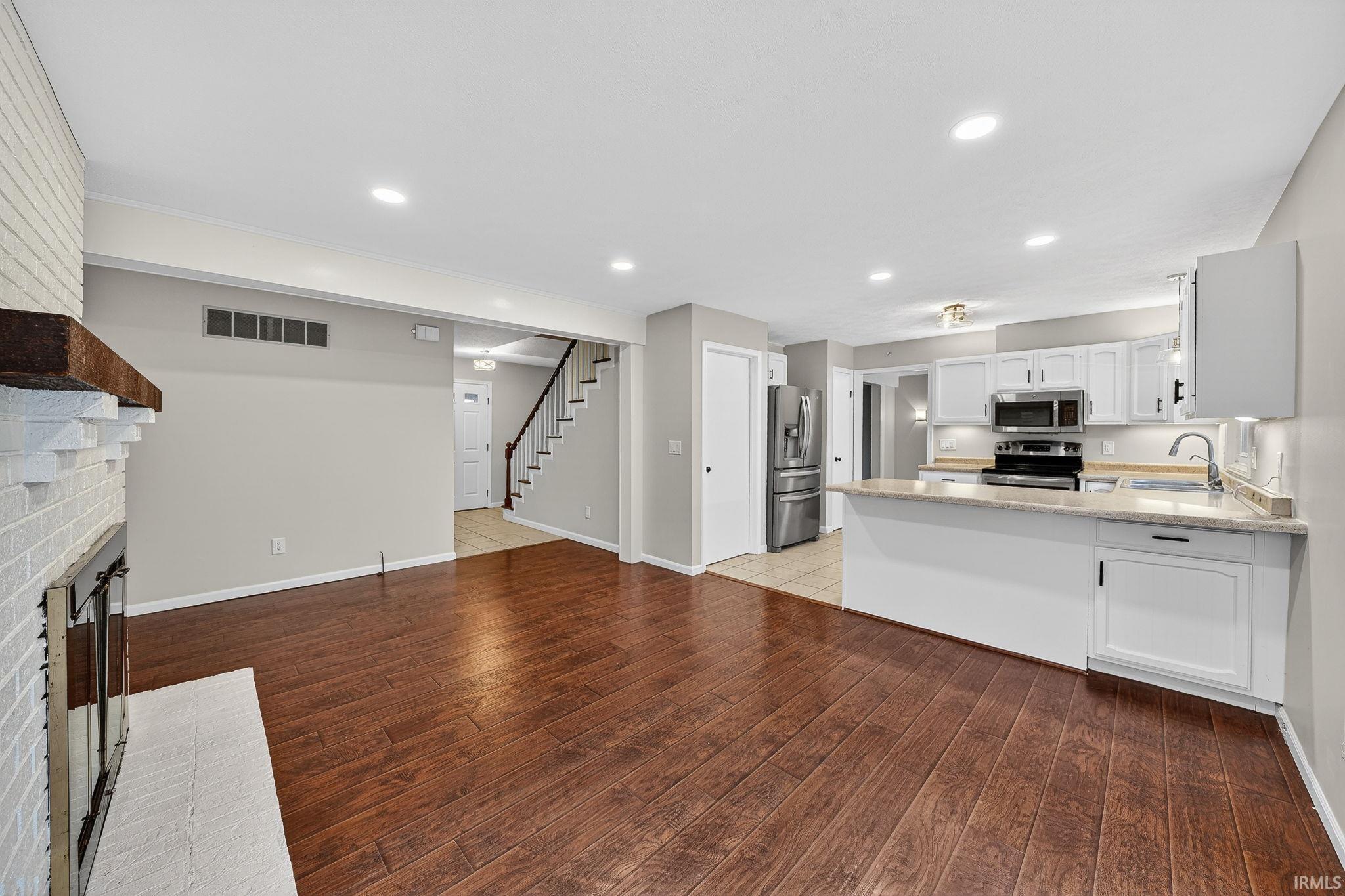 50976 Pine Ridge Drive Granger, IN 46530 - Photo 5 of 28
