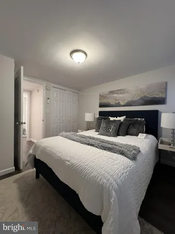 $1,800 | 324 South Castle Street, Baltimore, MD 21231