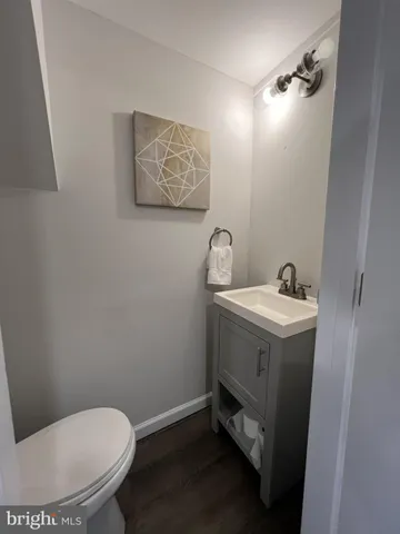 $1,800 | 324 South Castle Street, Baltimore, MD 21231