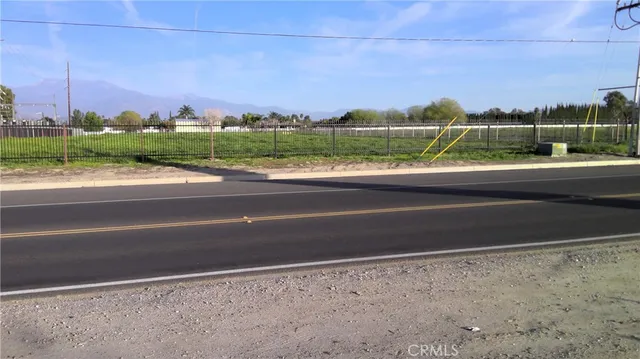 $149,900 | 1 South Lyon Avenue, Hemet, CA 92543