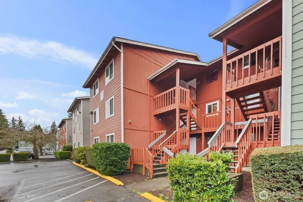 $224,950 | 3438 I Street Northeast, Unit P202, Auburn, WA 98002
