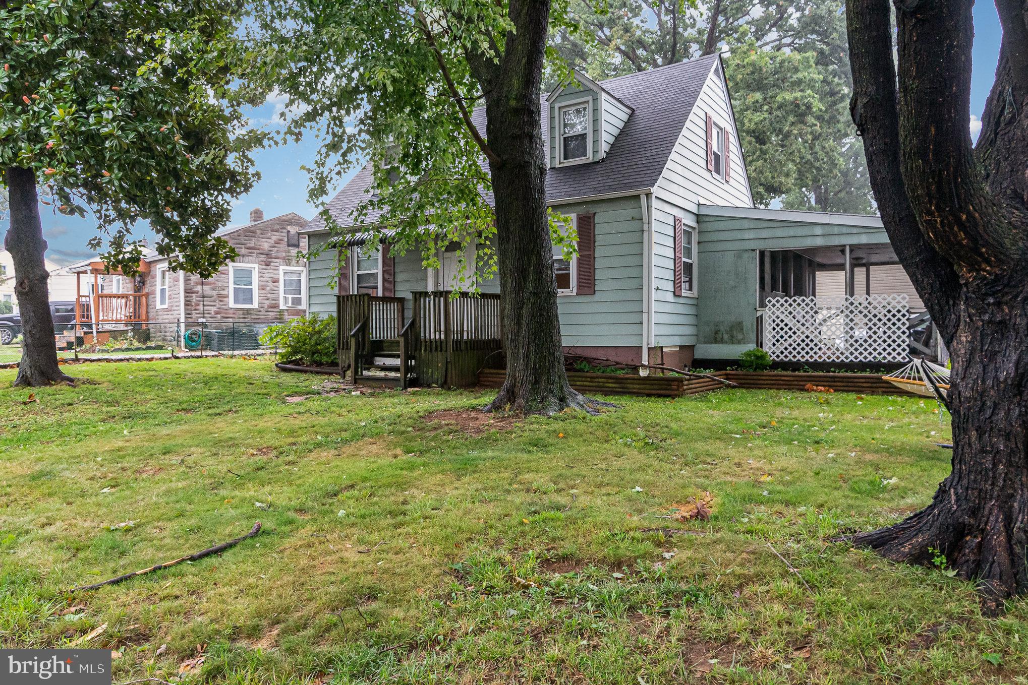 114 Bennett Road Essex, MD 21221 - Photo 3 of 27 Gallery Image 3