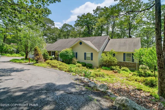 $429,000 | 3246 Mountain View Drive, Tannersville, PA 18372