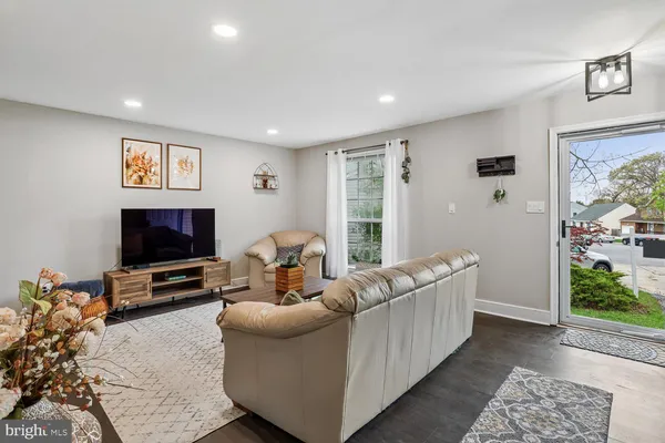 $469,000 | 603 East Wheat Mill Court, Millersville, MD 21108
