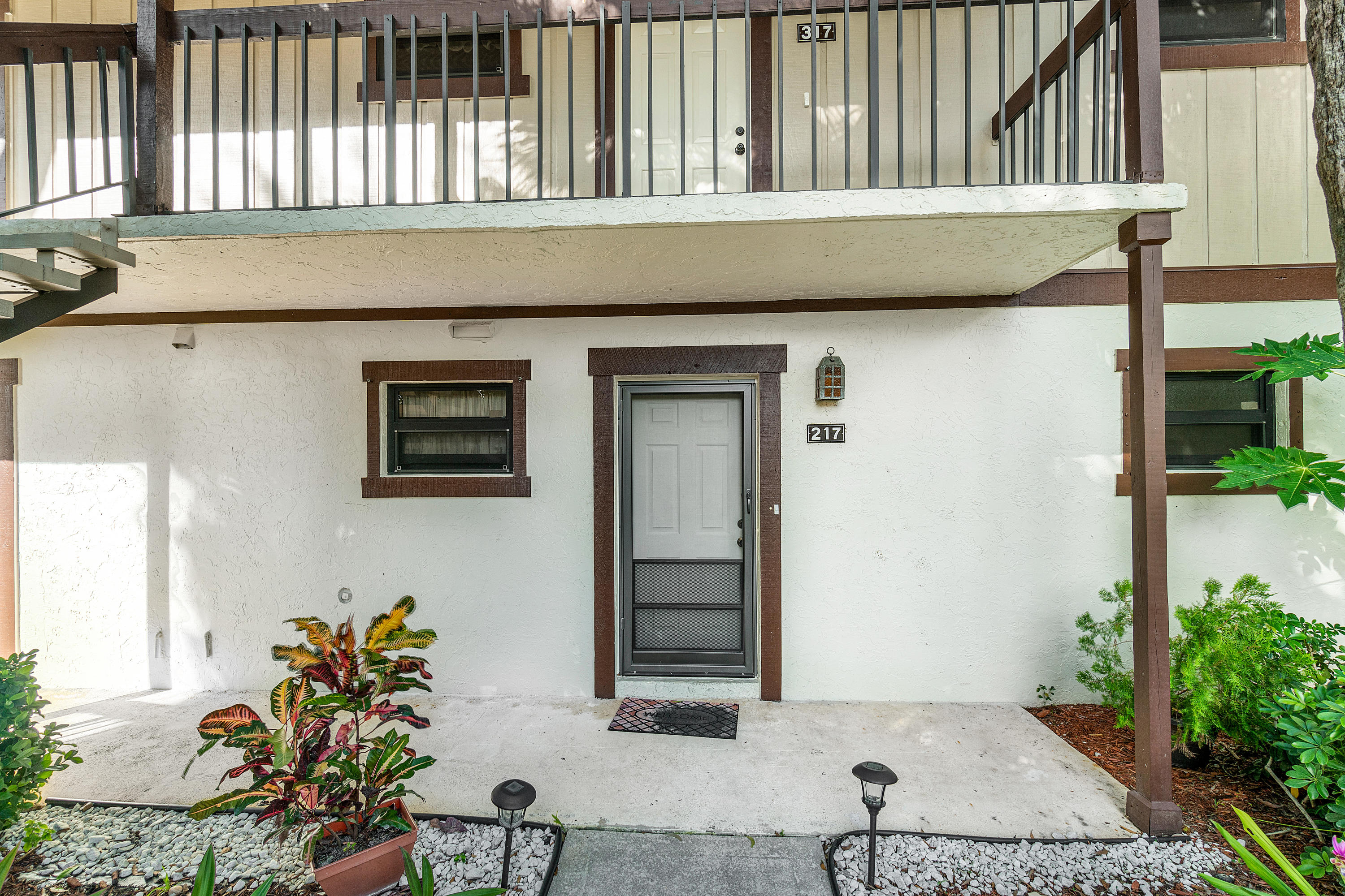 13334 Polo Club Road, Unit 217 Wellington, FL 33414 - Photo 5 of 23 004-13334PoloClubRoad-Wellington-FL-3341
