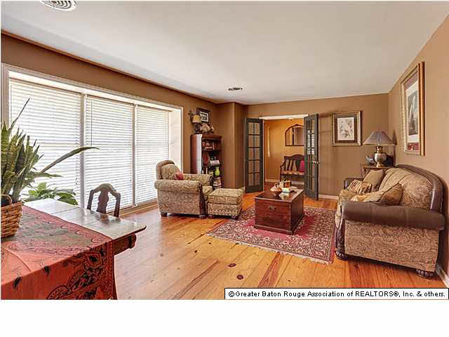 435 Court Baton Rouge La Baton Rouge, LA 70810 - Photo 4 of 15 Gallery Image 4