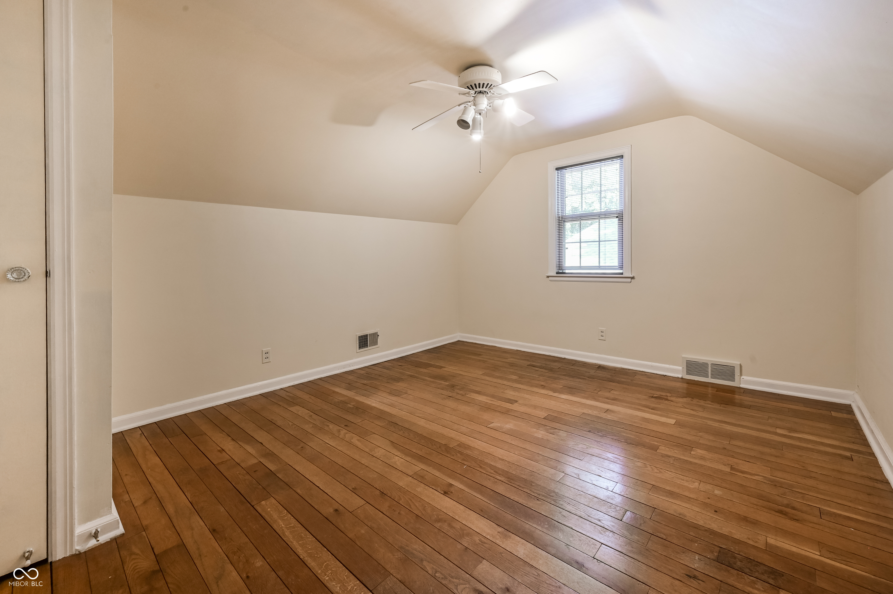 6835 Willow Road Indianapolis, IN 46220 - Photo 27 of 36 Gallery Image 27