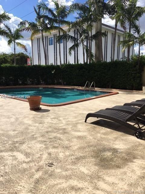 2351 Douglas Road, Unit 909 Miami, FL 33145 - Photo 8 of 9 Gallery Image 8