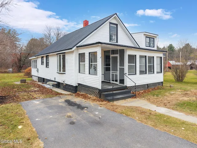 $349,999 | 4 Dimmick Road, Wilton, NY 12831