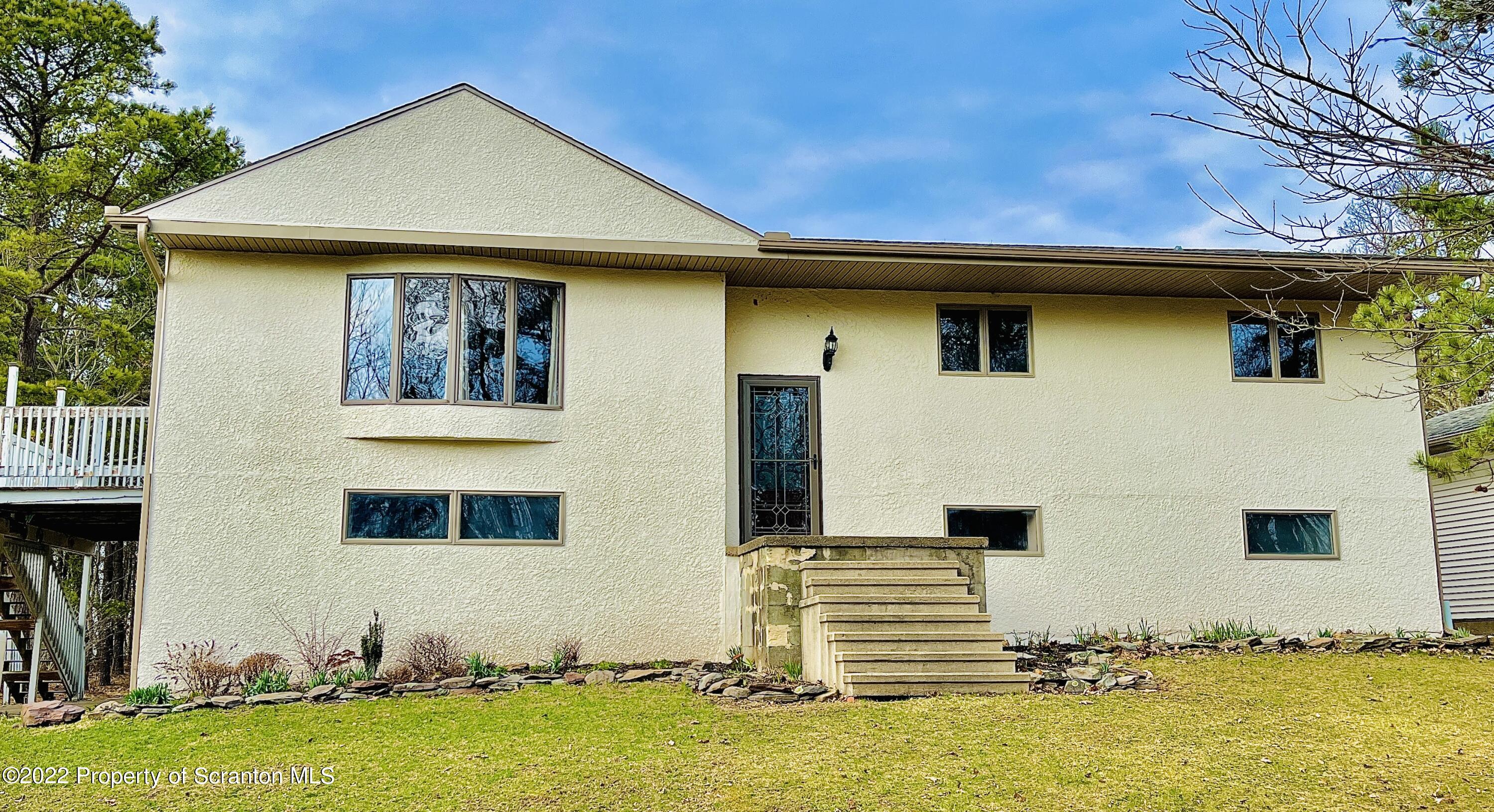 11046 Spring Drive Clarks Summit, PA 18411 - Photo 1 of 32 Gallery Image 1