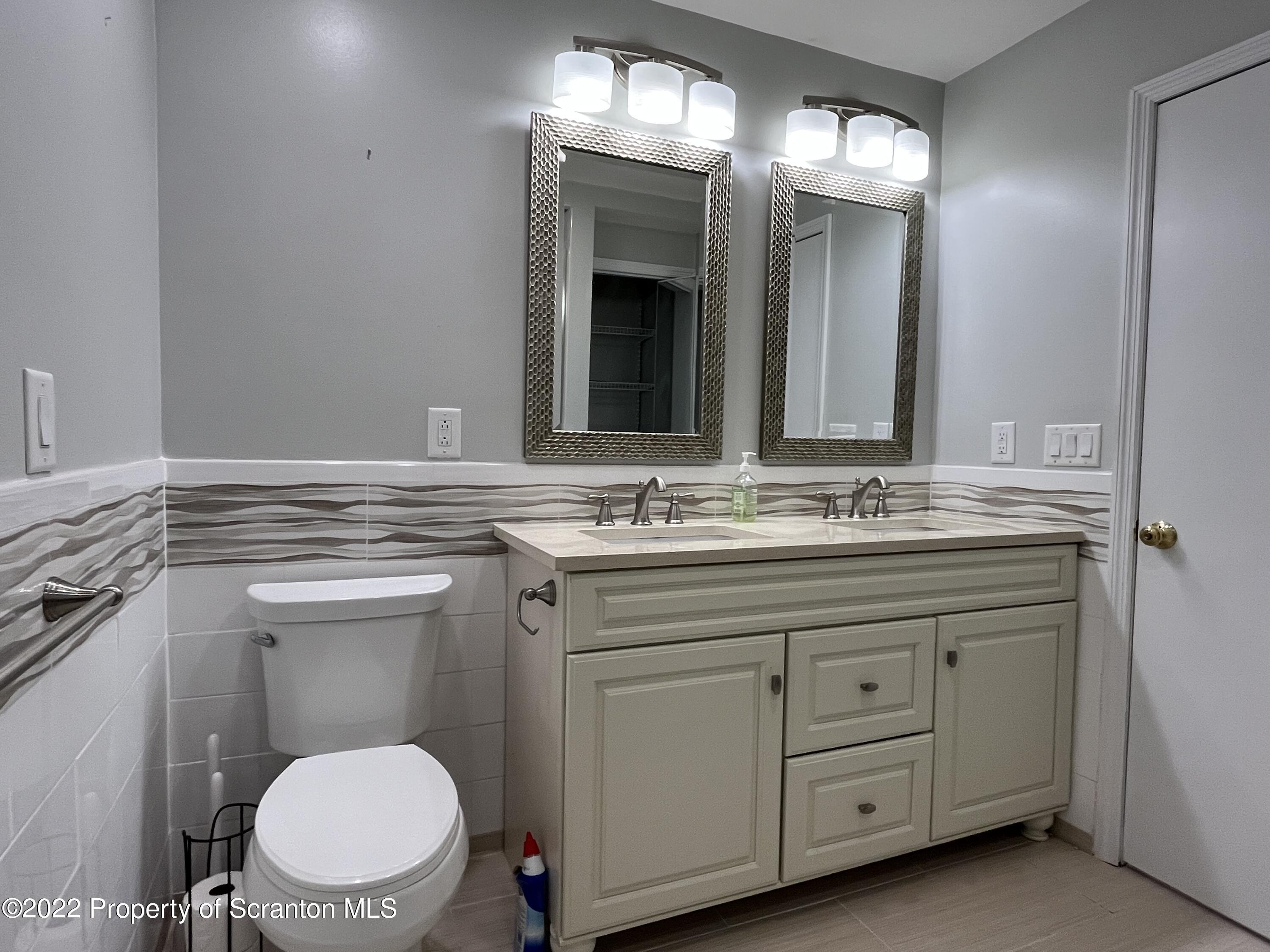 11046 Spring Drive Clarks Summit, PA 18411 - Photo 14 of 32 Gallery Image 14