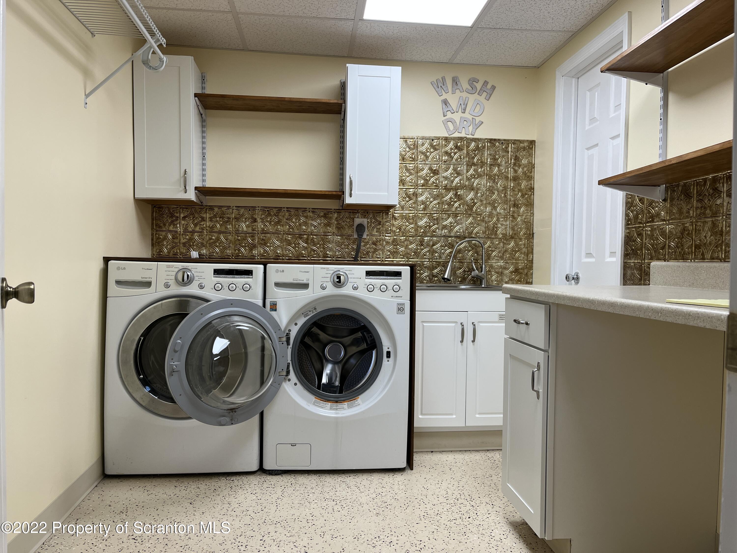 11046 Spring Drive Clarks Summit, PA 18411 - Photo 26 of 32 Gallery Image 26