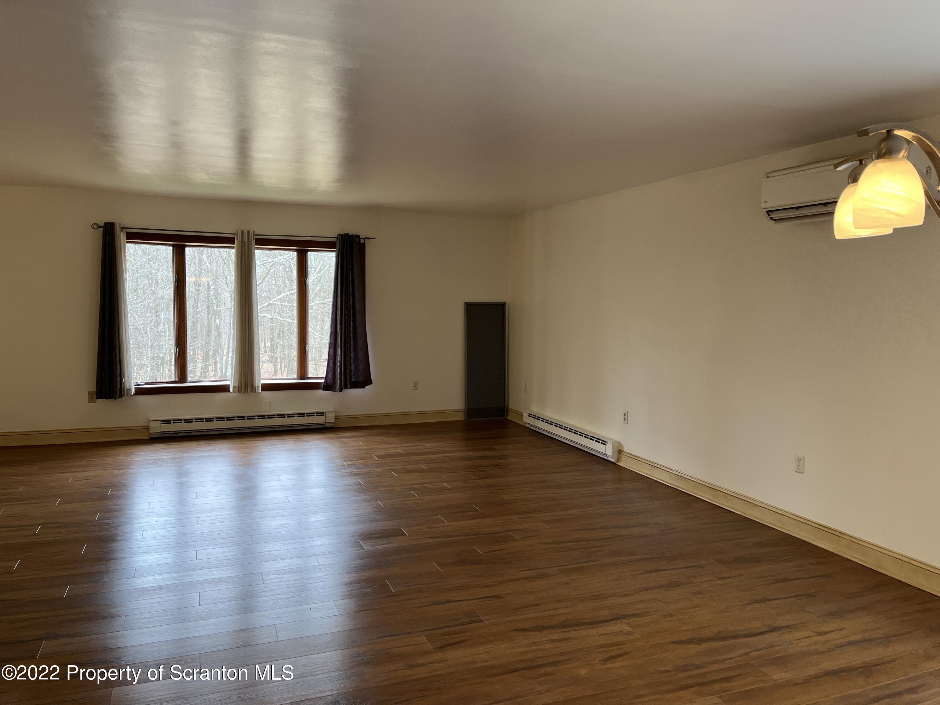 11046 Spring Drive Clarks Summit, PA 18411 - Photo 7 of 32 Gallery Image 7