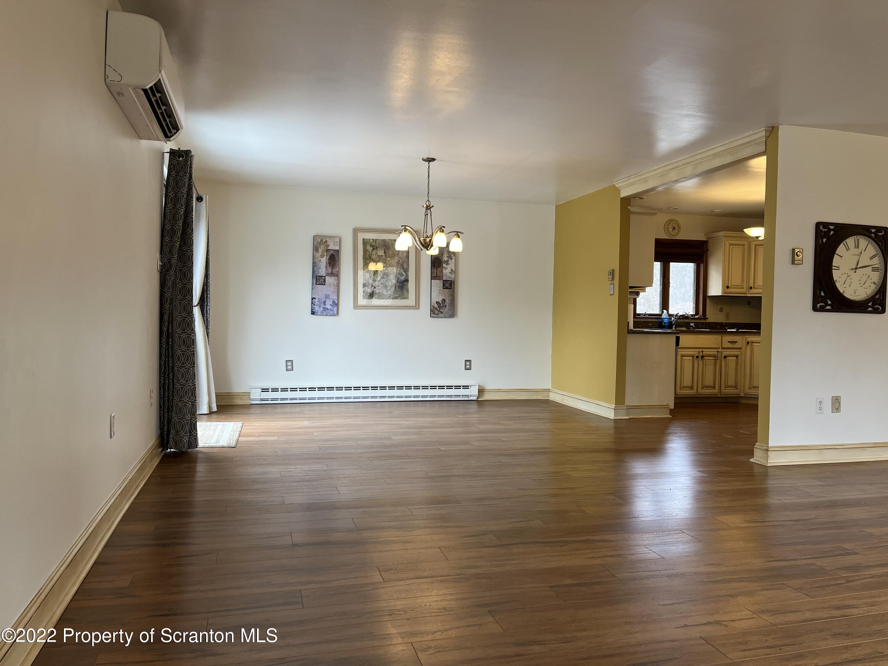 11046 Spring Drive Clarks Summit, PA 18411 - Photo 8 of 32 Gallery Image 8