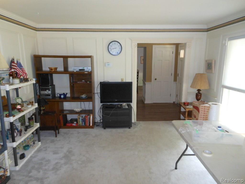 4631 Lakeshore Road Fort Gratiot, MI 48059 - Photo 17 of 39 DSCN1139.JPG