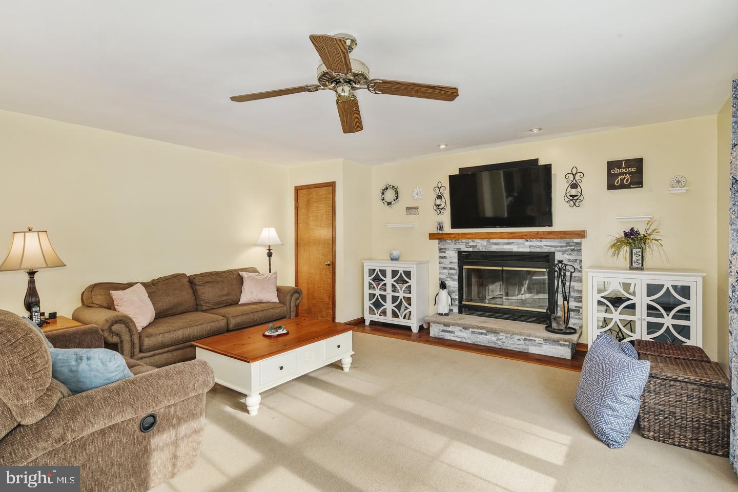 379 Indian Mills Road Shamong, NJ 08088 - Photo 16 of 56 Family Room