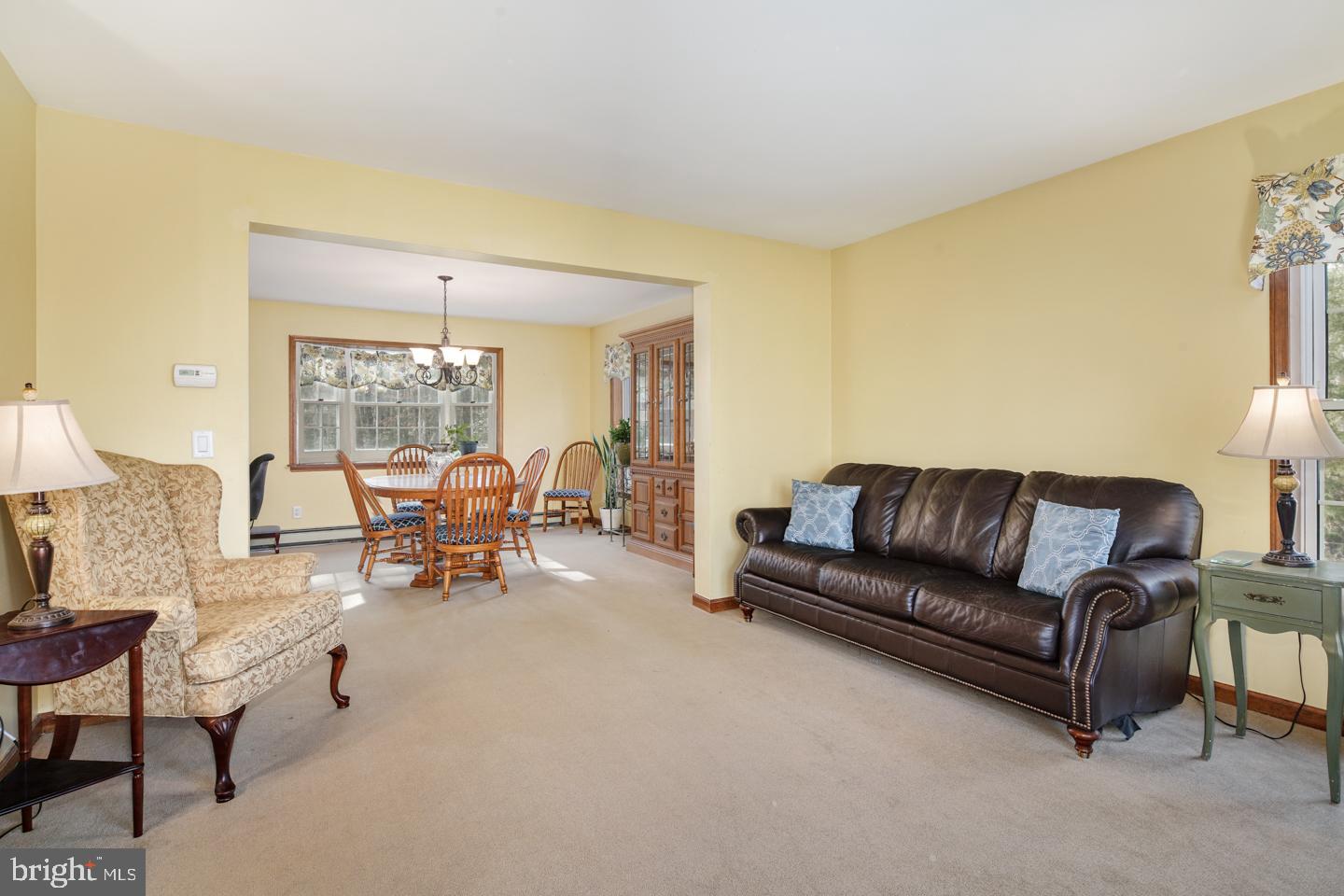 379 Indian Mills Road Shamong, NJ 08088 - Photo 4 of 56 Living Room