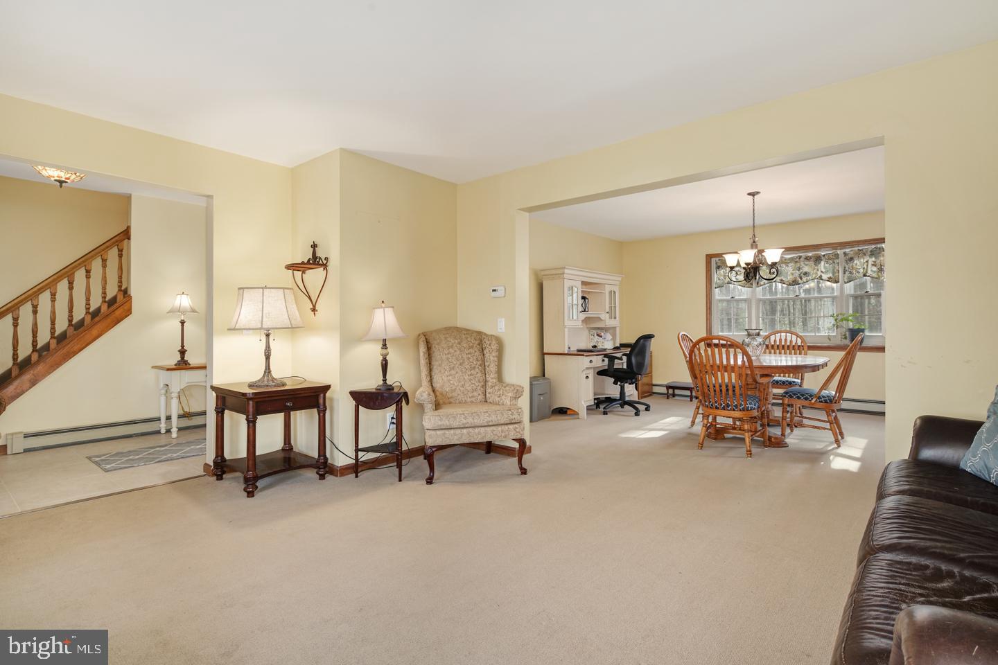379 Indian Mills Road Shamong, NJ 08088 - Photo 5 of 56 Living Room