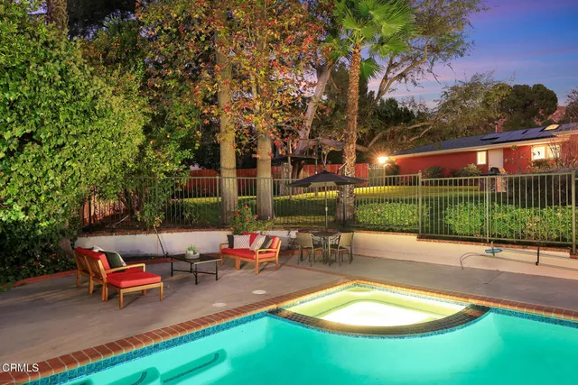 $2,750,000 | 1948 Ravista Lane, La Canada Flintridge, CA 91011