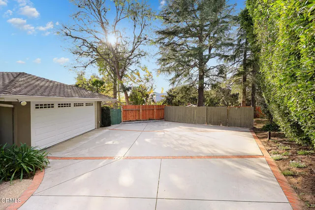 $2,750,000 | 1948 Ravista Lane, La Canada Flintridge, CA 91011