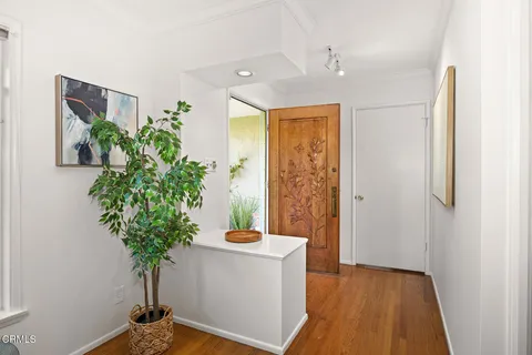 $2,750,000 | 1948 Ravista Lane, La Canada Flintridge, CA 91011