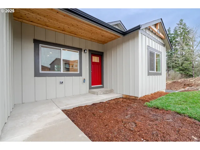 $339,900 | 1423 45th Avenue, Sweet Home, OR 97386