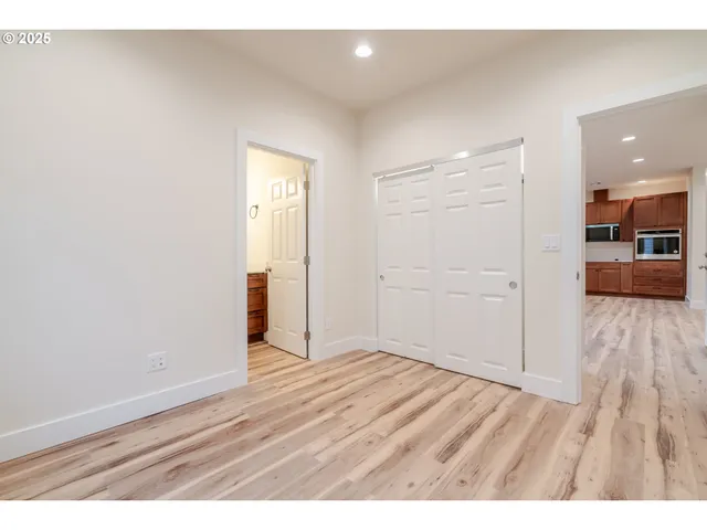 $339,900 | 1423 45th Avenue, Sweet Home, OR 97386