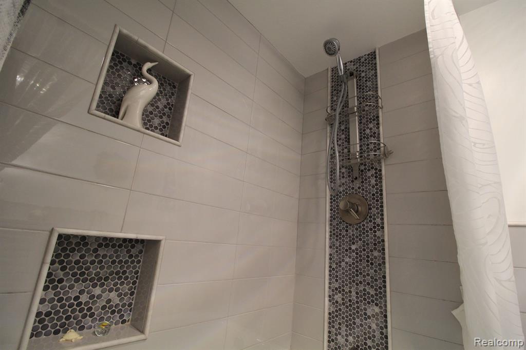 31775 Ridgeside Drive, Unit 2 Farmington Hills, MI 48334 - Photo 67 of 90