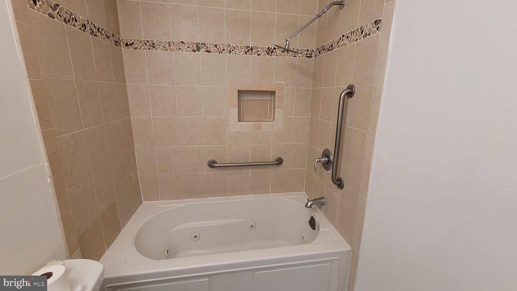 3556 Woodhaven Road Philadelphia, PA 19154 - Photo 15 of 19