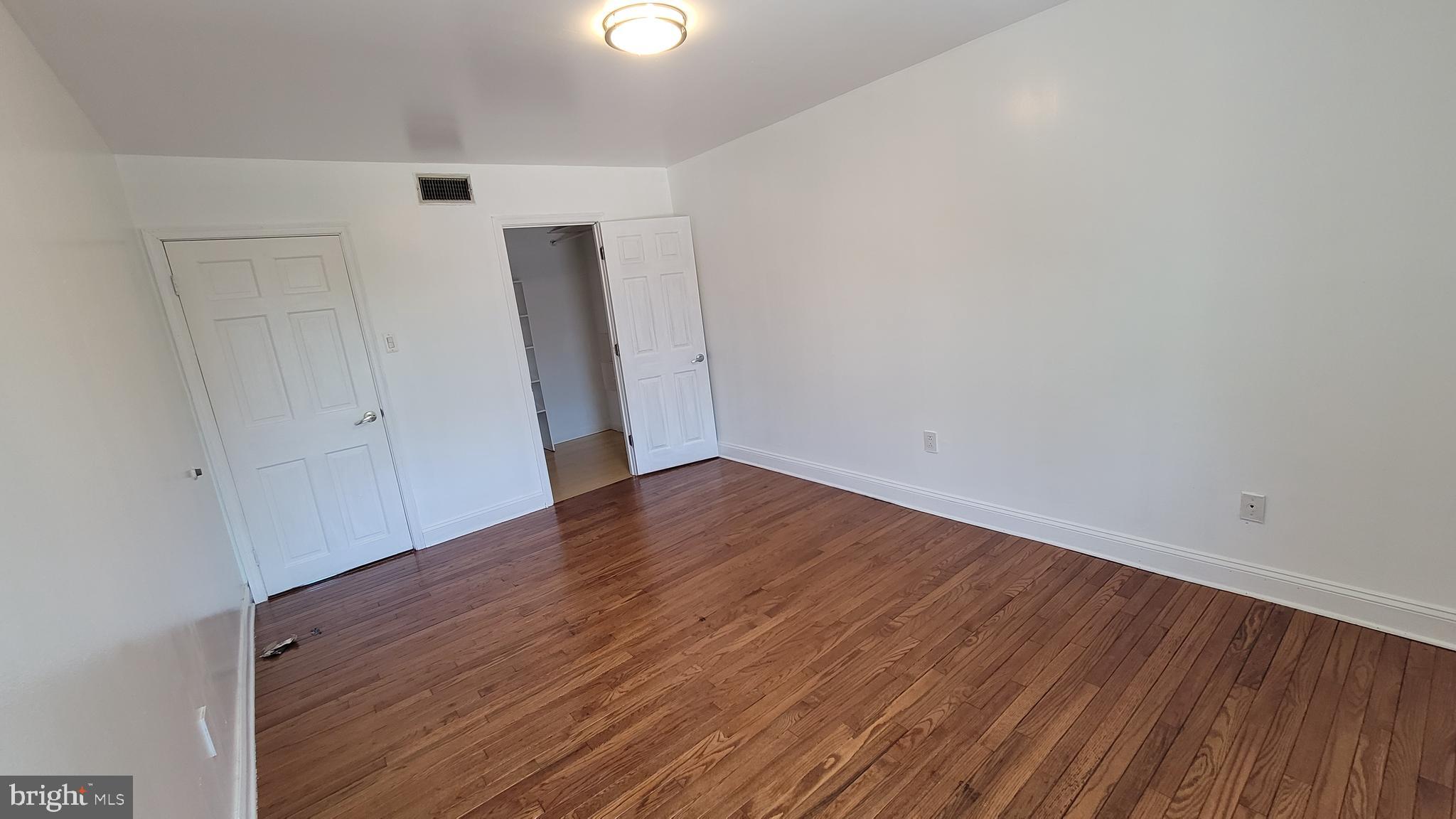 3556 Woodhaven Road Philadelphia, PA 19154 - Photo 3 of 19
