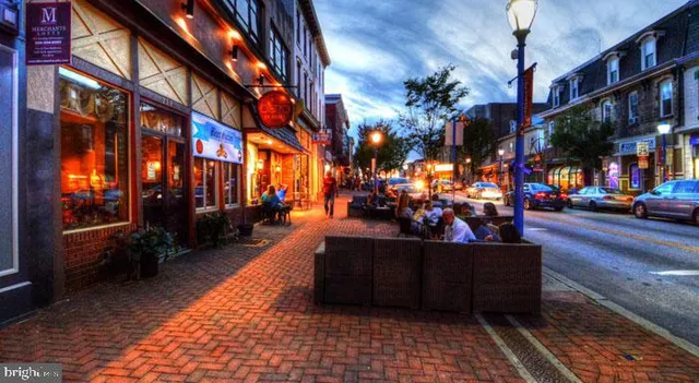 $2,370 | 131 Bridge Street, Unit 2B22116, Phoenixville, PA 19460