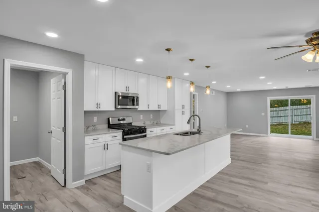 $3,000 | 1500 Embassy Drive, Unit A, Harrisburg, PA 17109