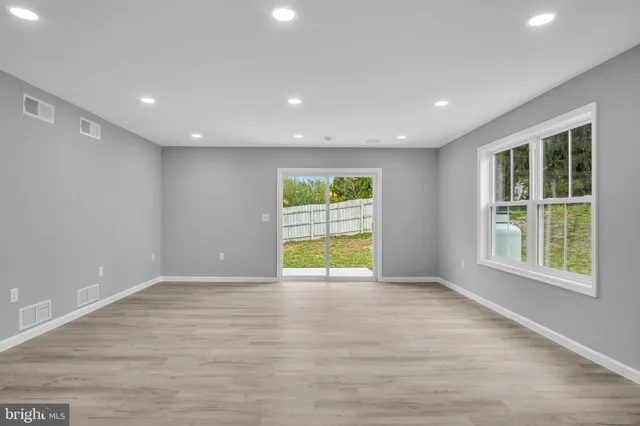 $3,000 | 1500 Embassy Drive, Unit A, Harrisburg, PA 17109